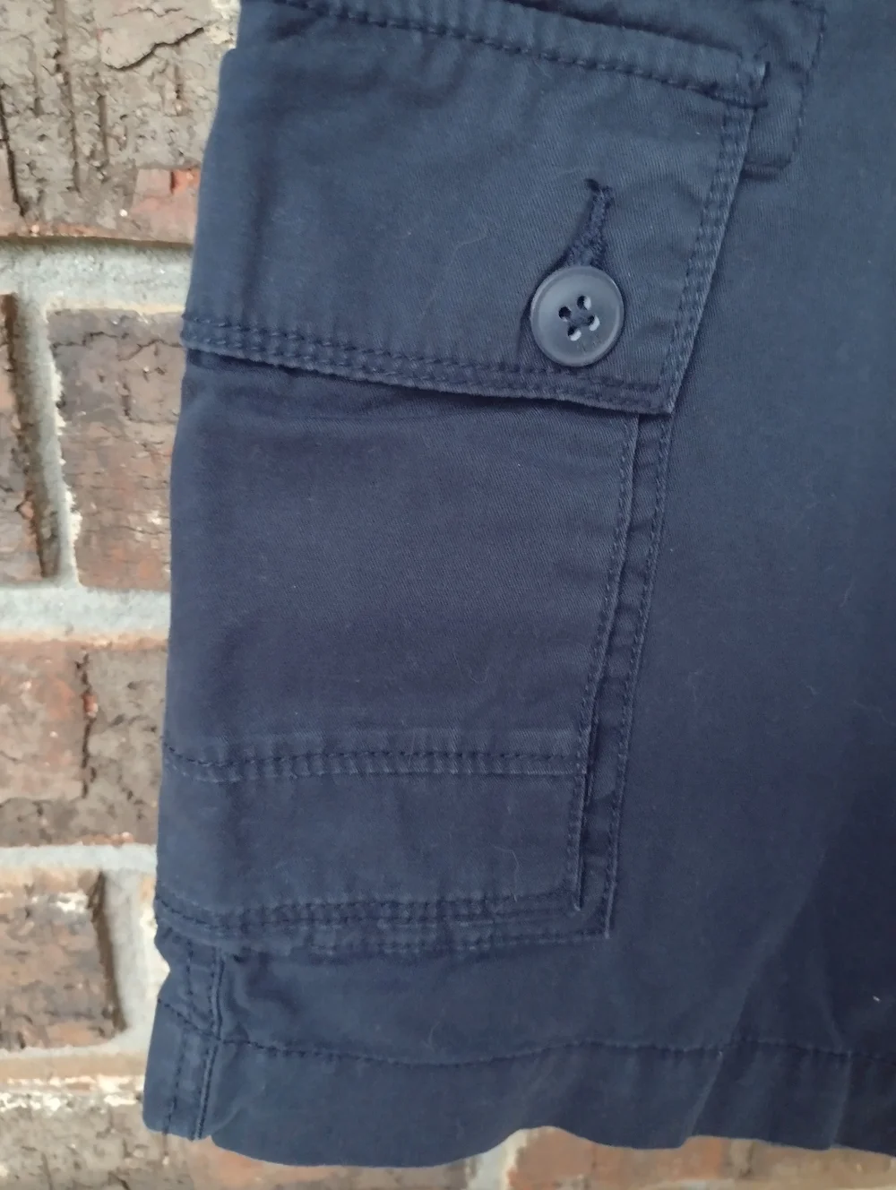 Tommy Hilfiger Classic Fit Cargo Shorts Mens 33 Navy Blue Hiking Camping Outdoor